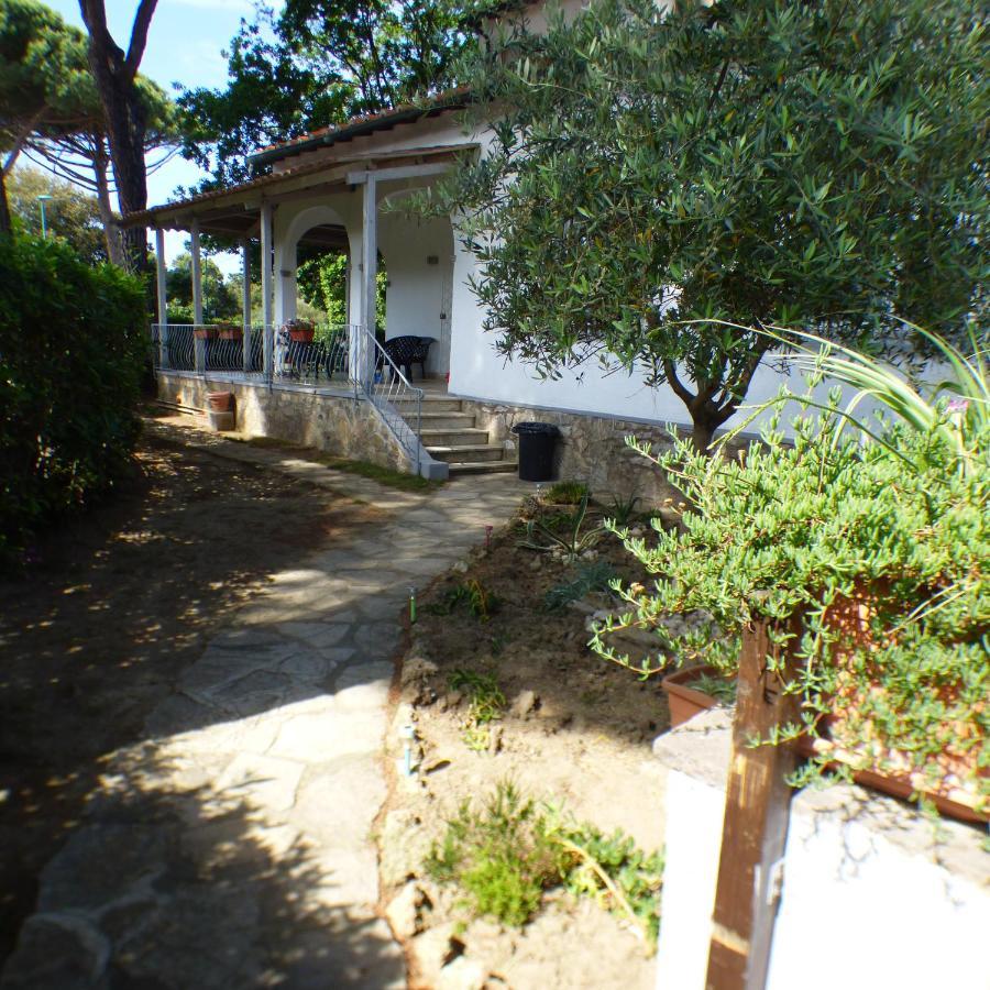Villetta Anna ตีร์เรเนีย ภายนอก รูปภาพ